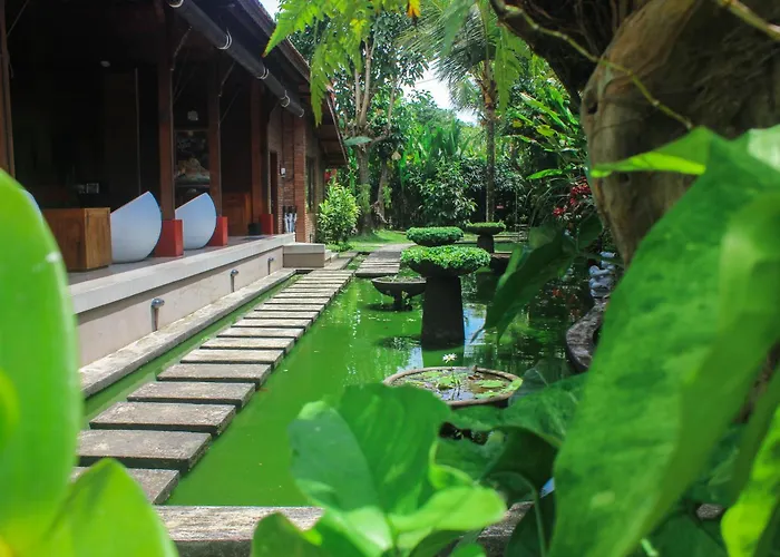 Heaven Penestanan Villa *